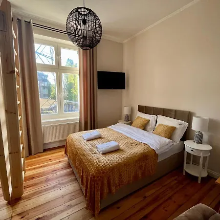 Agapella Apartamenty- Foksal ホームステイ *