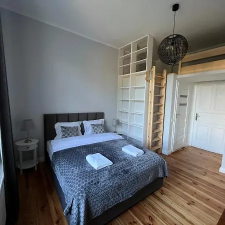 Foksal Rooms- Z Prywatnymi Lazienkami Tuz Przy Dworcu Pkp- Agapella *
