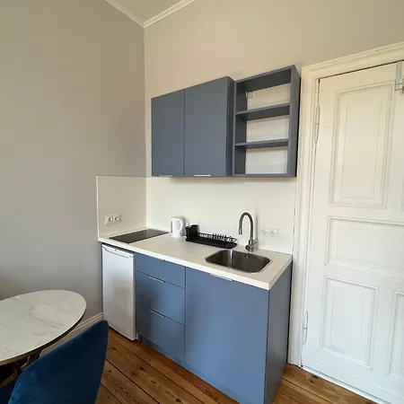 Foksal Rooms- Z Prywatnymi Lazienkami Tuz Przy Dworcu Pkp- Agapella
